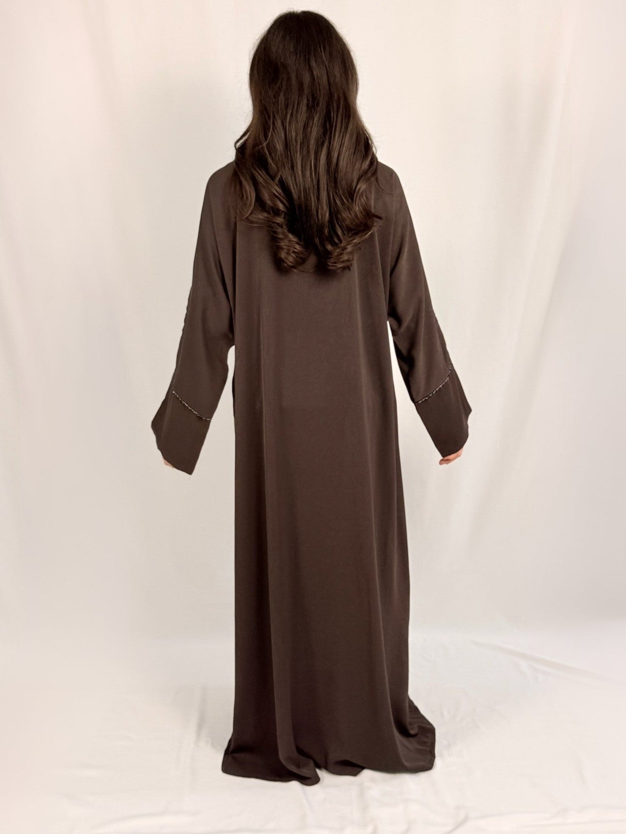 Samara Essentiel Marron Glacé Abaya vue dos coupe longue droite